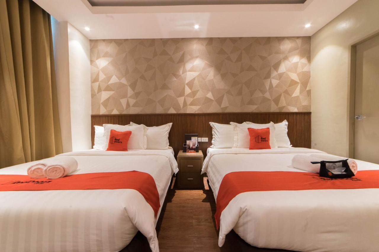 Reddoorz Premium @ South Triangle Quezon City Cidade Quezon Exterior foto