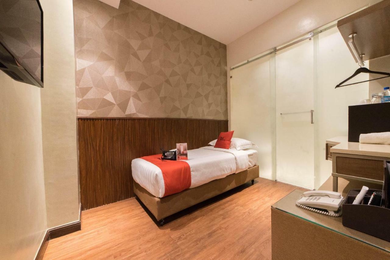 Reddoorz Premium @ South Triangle Quezon City Cidade Quezon Exterior foto