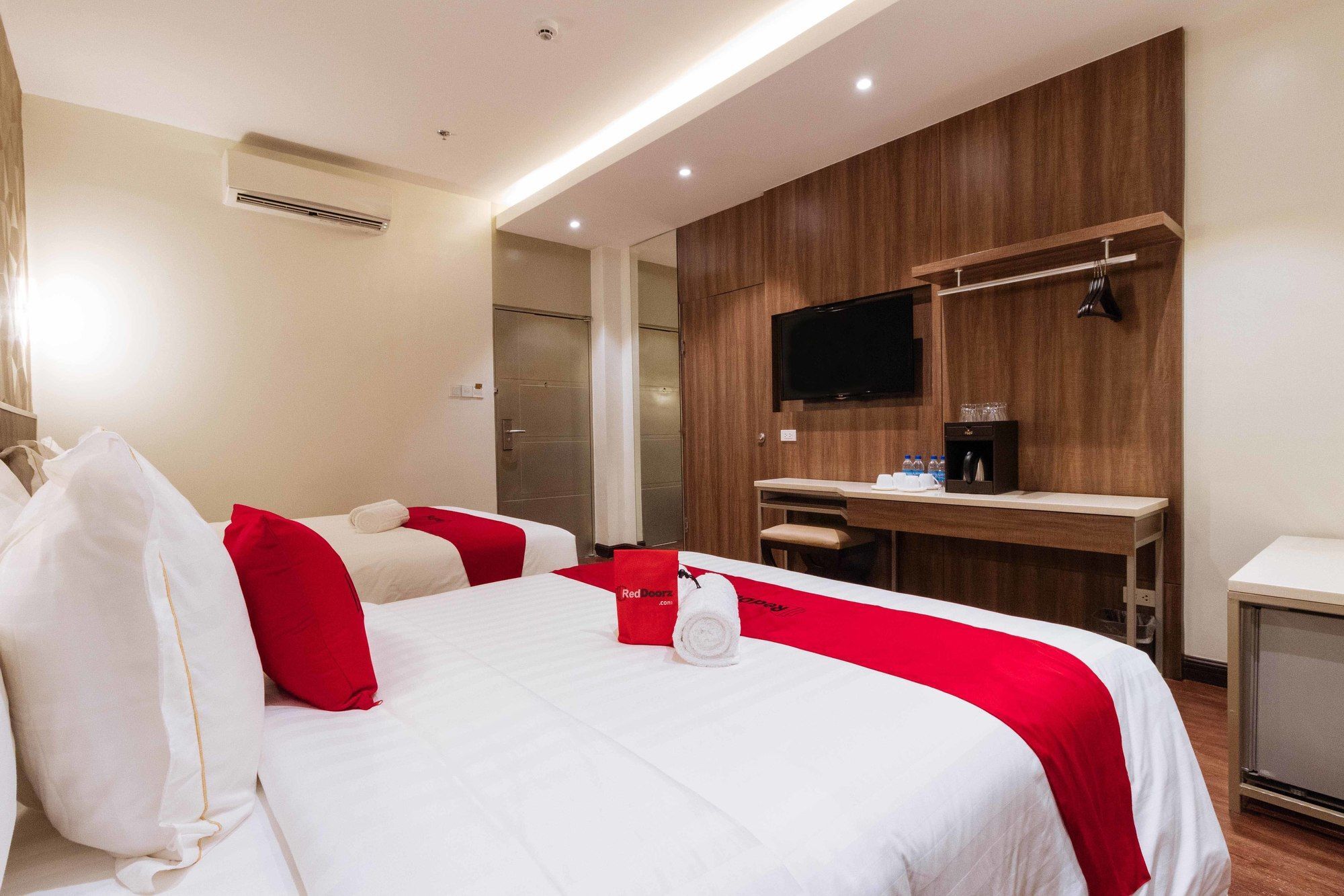 Reddoorz Premium @ South Triangle Quezon City Cidade Quezon Exterior foto