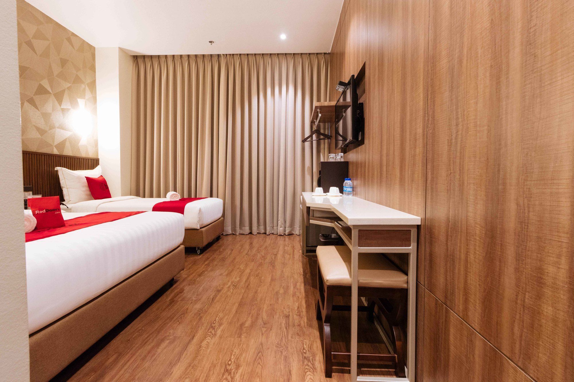Reddoorz Premium @ South Triangle Quezon City Cidade Quezon Exterior foto